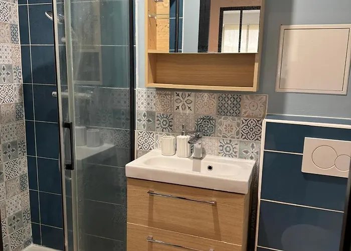 Apartment Proche Jardins Bioves - Fy